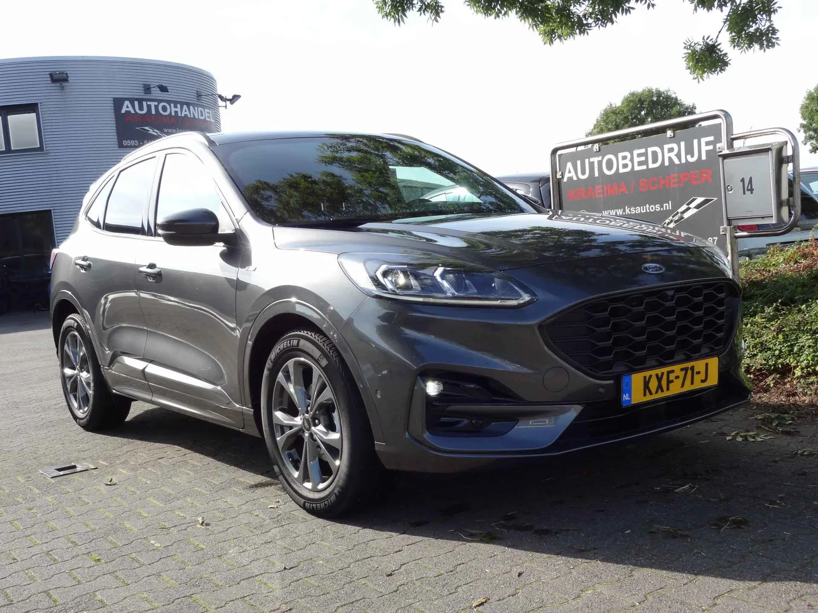 Ford Kuga (2022) — foto 1