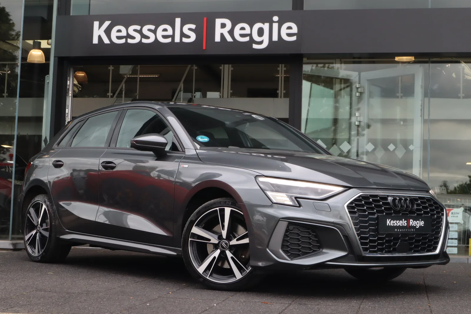 Audi A3 (2023) — foto 1