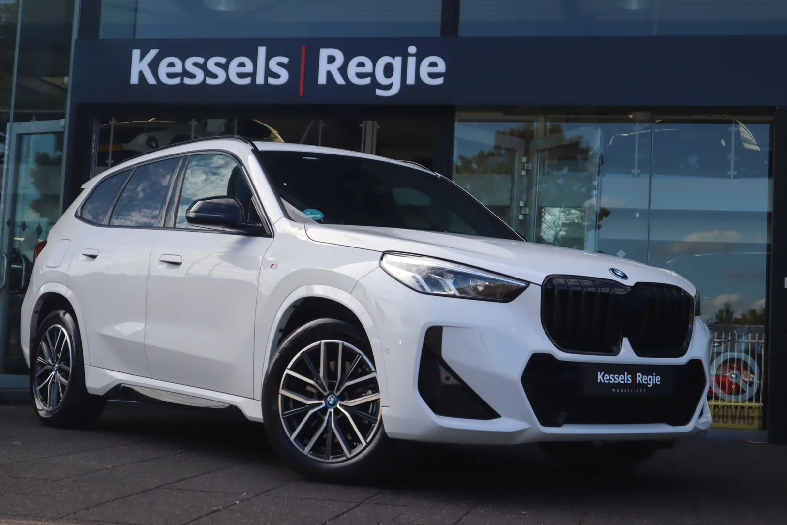 BMW X1 (2023) — foto 1