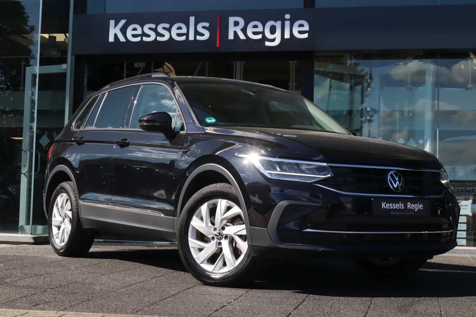 Volkswagen Tiguan (2022) — foto 1