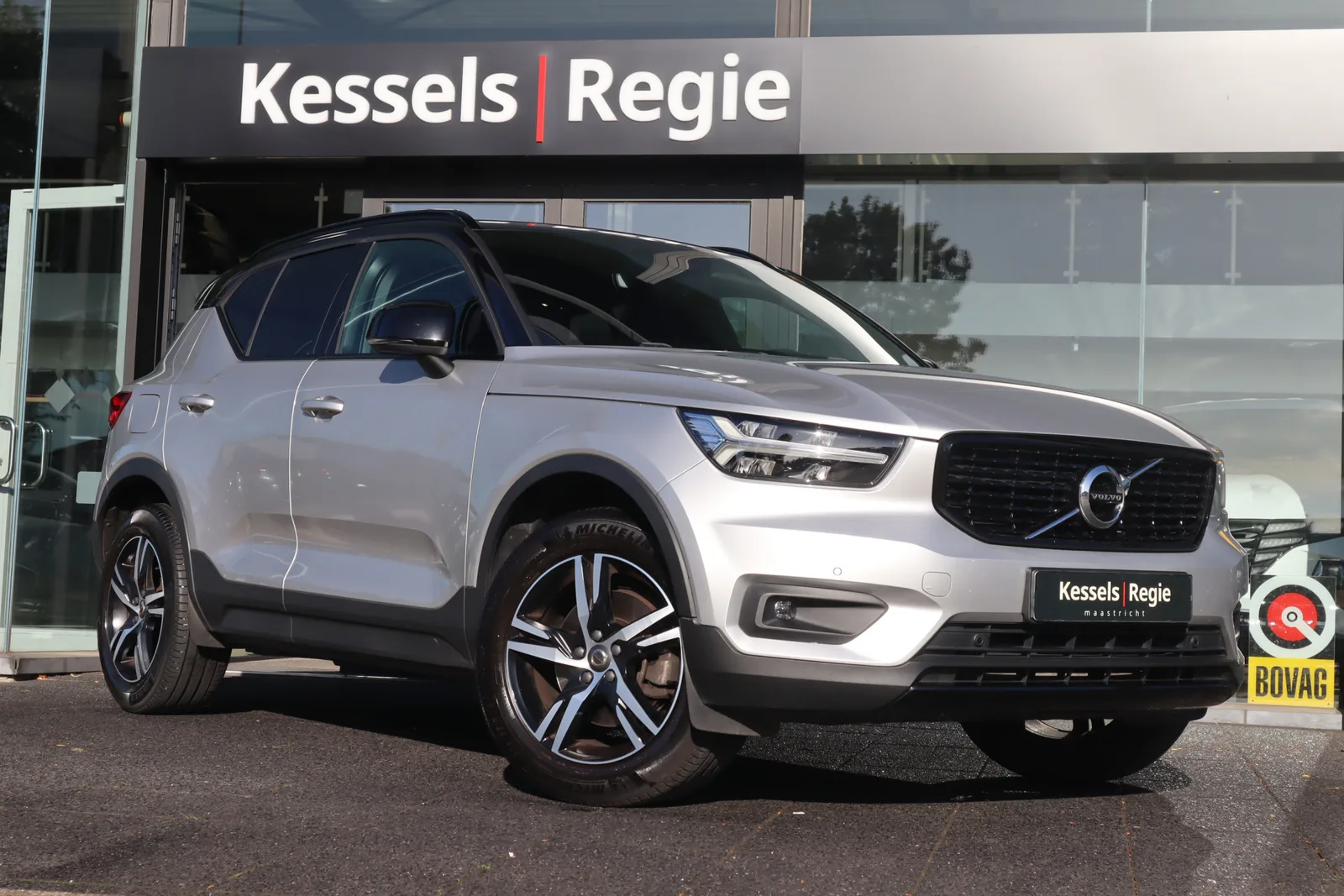 Volvo XC40 (2018) — foto 1