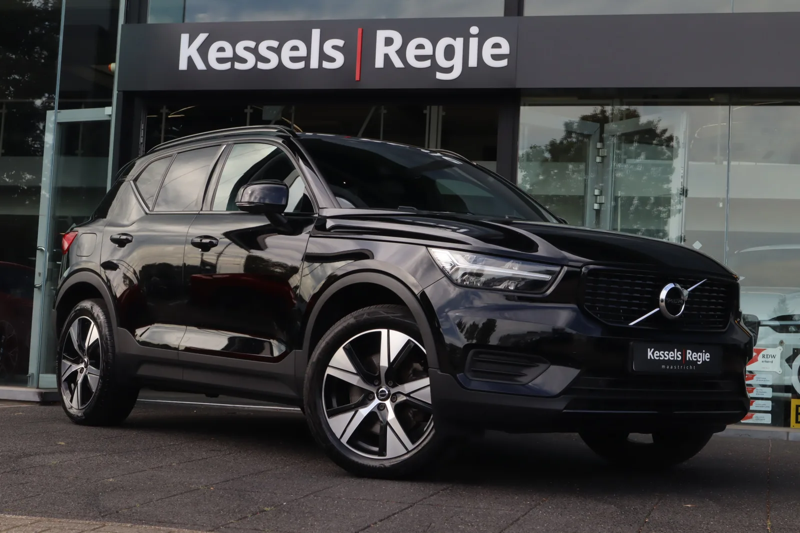 Volvo XC40 (2022) — foto 1