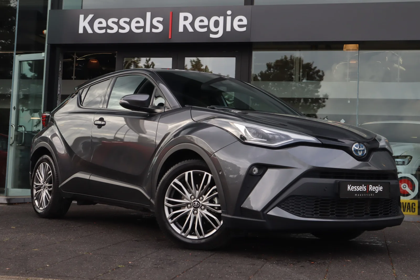 Toyota C-HR (2022) — foto 1
