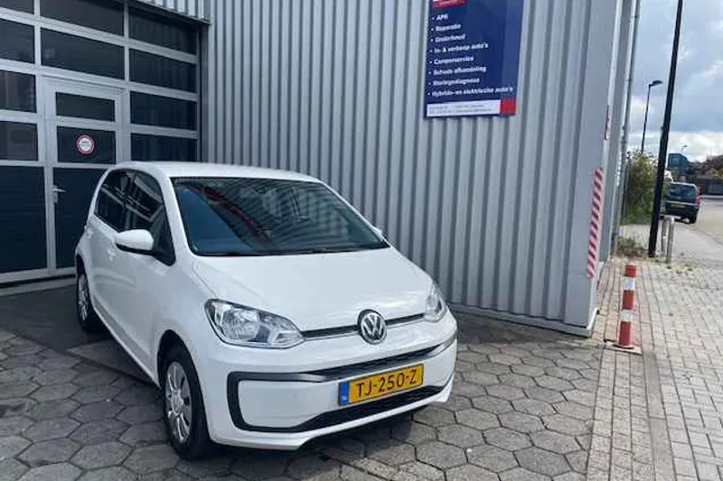 Volkswagen Up! (2018)