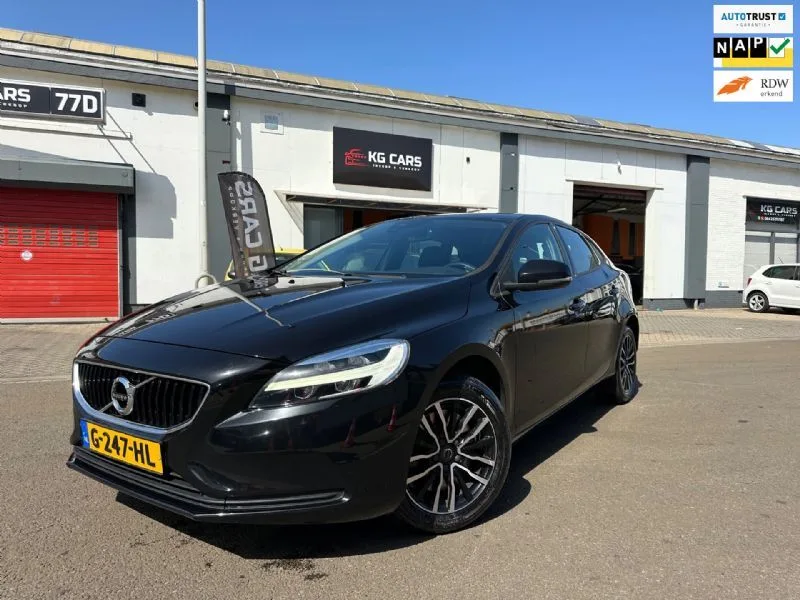 Volvo V40 (2019) — foto 1
