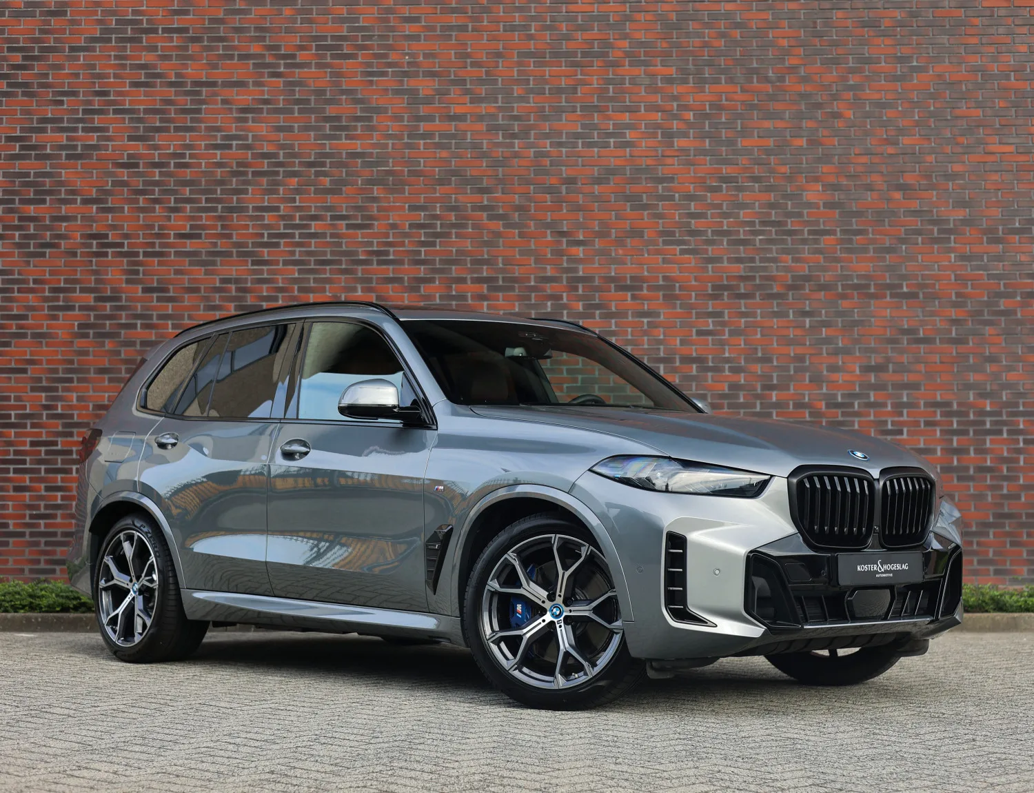 BMW X5 (2023) — foto 1