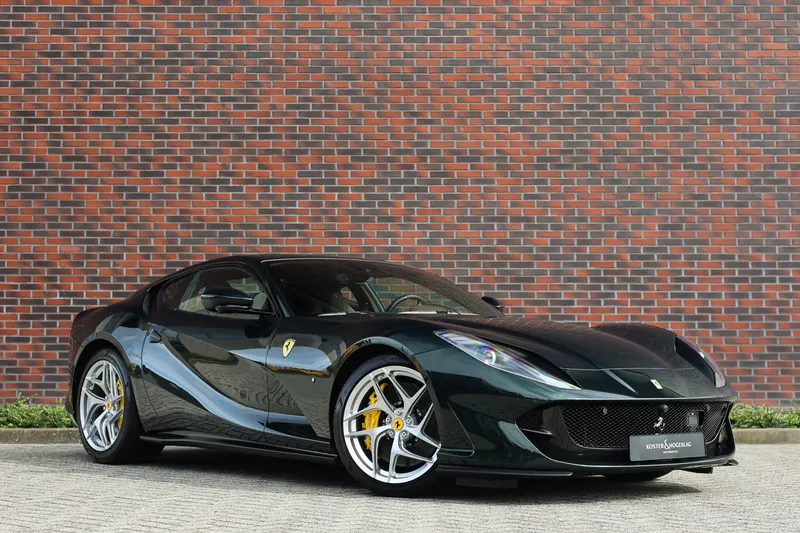 Ferrari 812 (2020)