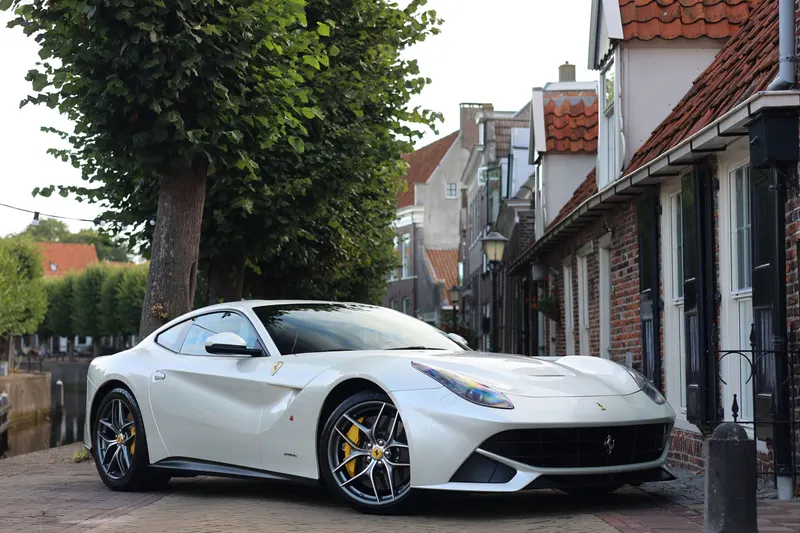 Ferrari F12 (2015)