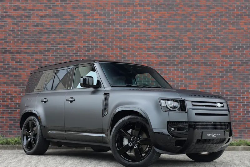 Land Rover Defender (2025)