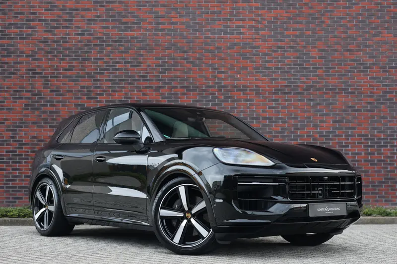 Porsche Cayenne (2023)