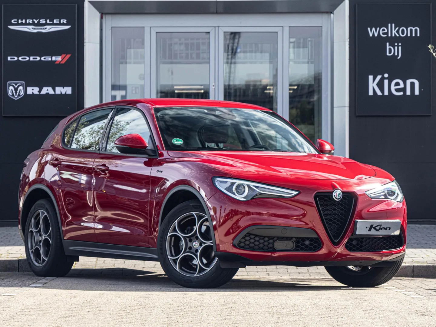 Alfa Romeo Stelvio (2021) — foto 1