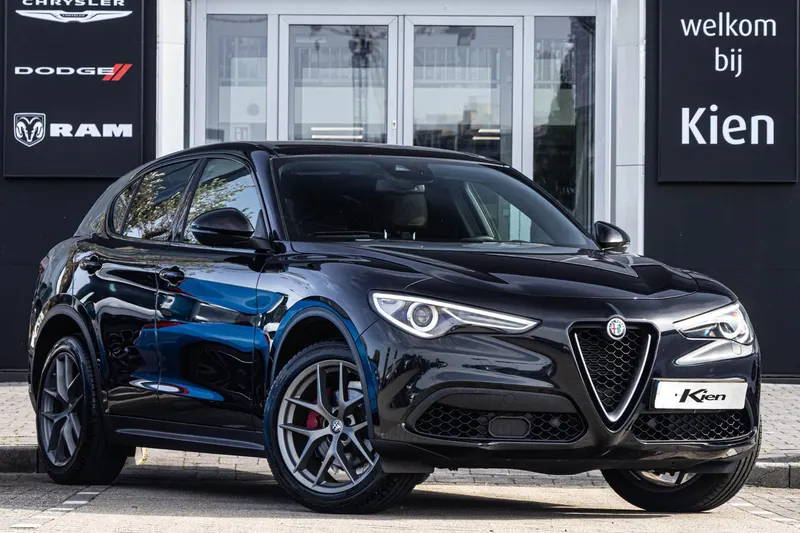 Alfa Romeo Stelvio (2020)