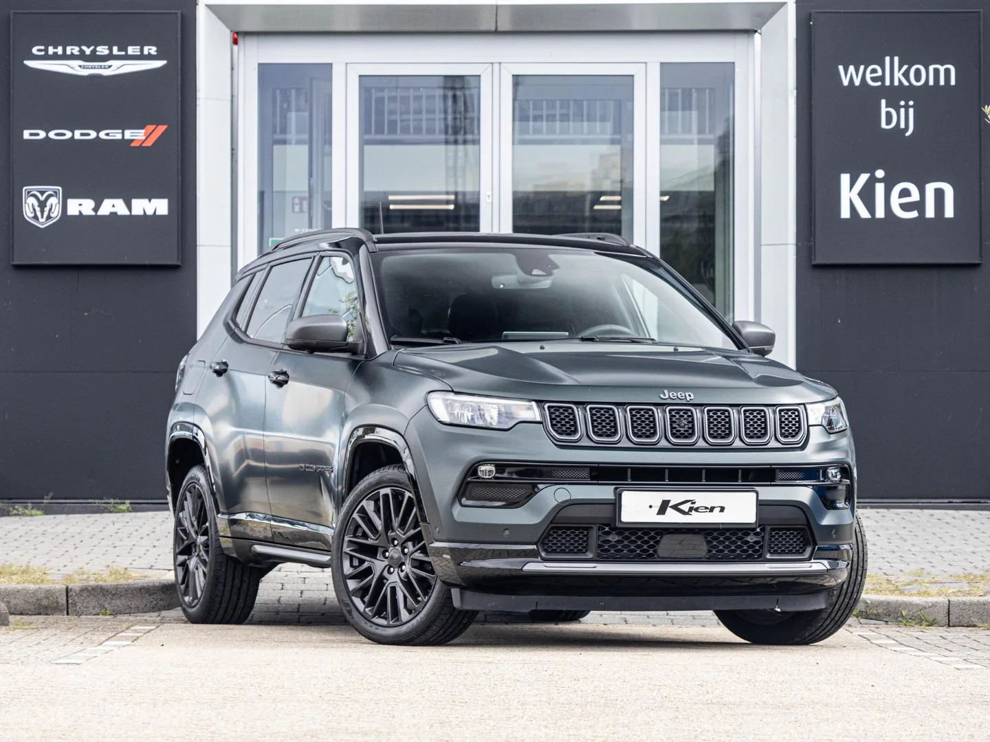 Jeep Compass (2021) — foto 1