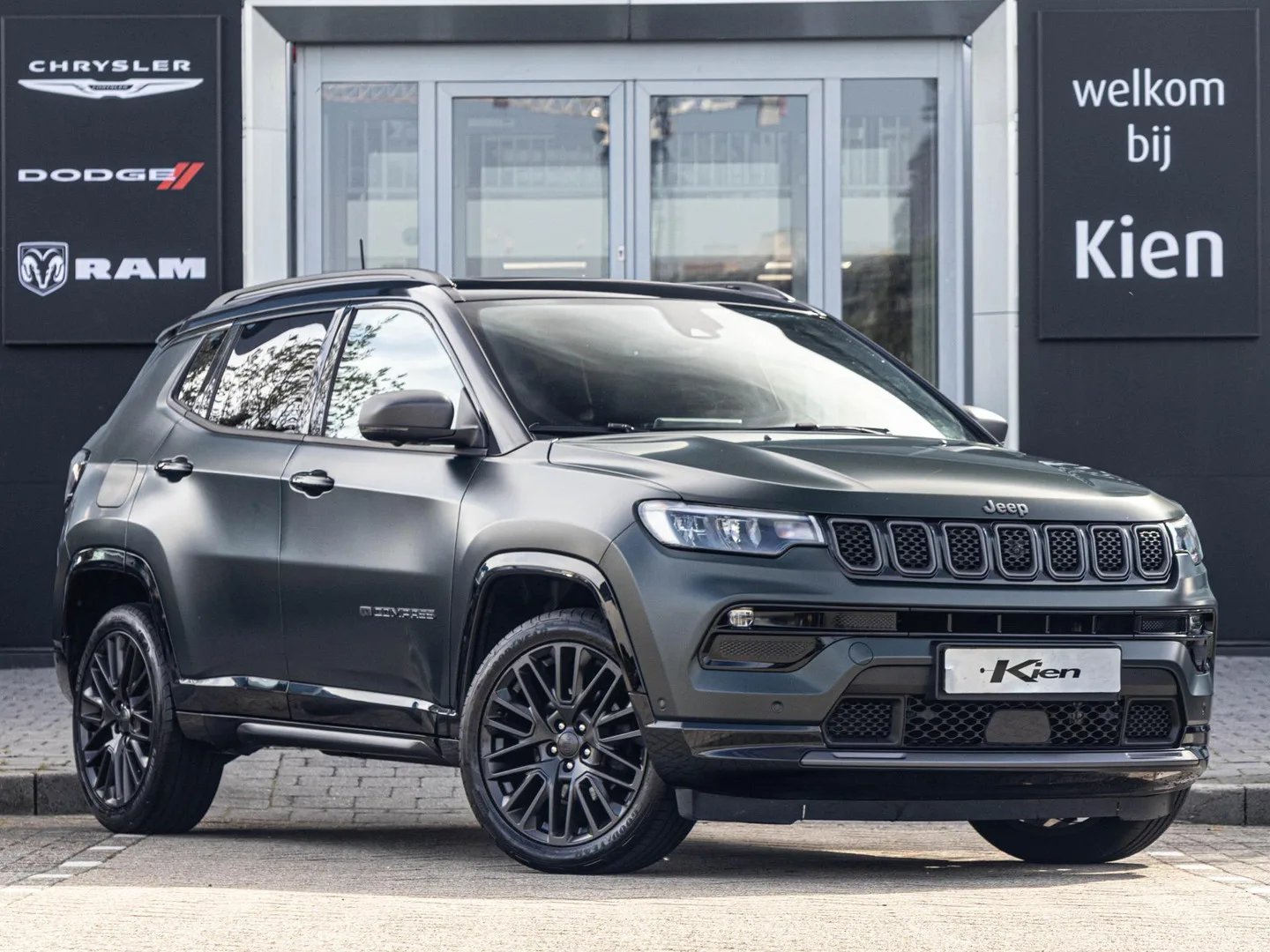 Jeep Compass (2021) — foto 1