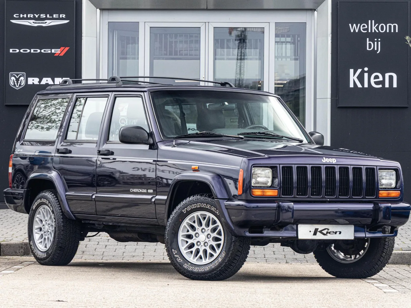Jeep Cherokee (1999) — foto 1