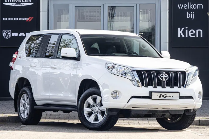 Toyota Land Cruiser (2018)