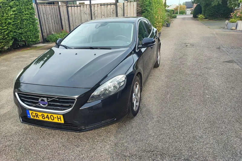 Volvo V40 (2015)