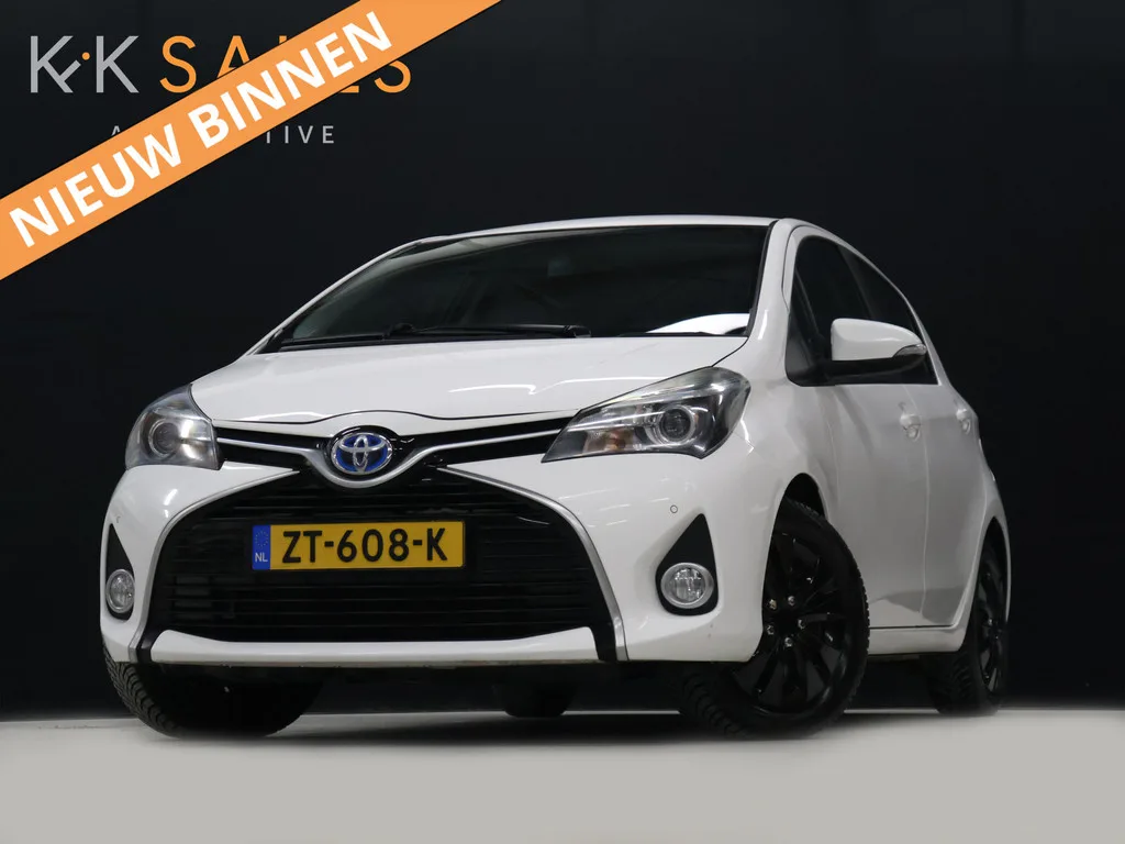Toyota Yaris (2017) — foto 1