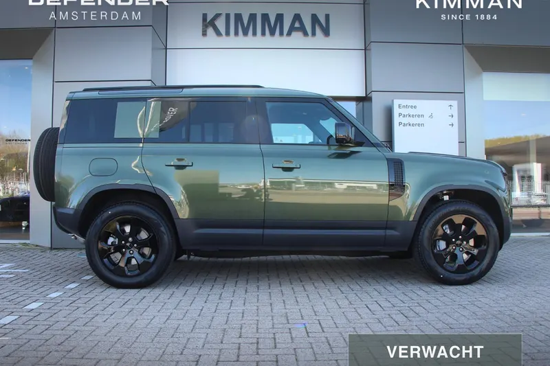 Land Rover Defender (2026)