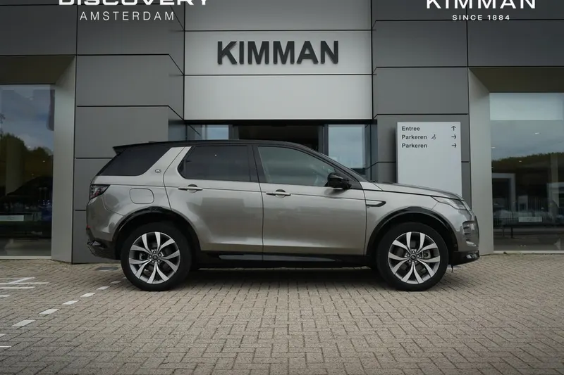 Land Rover Discovery Sport (2024)