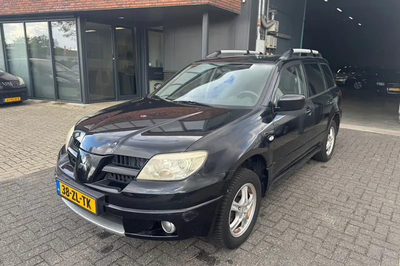 Mitsubishi Outlander (2008)