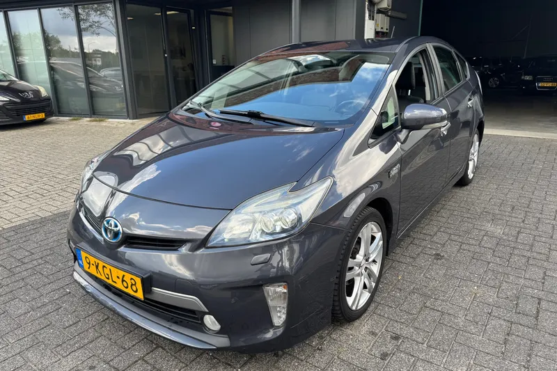 Toyota Prius (2013)