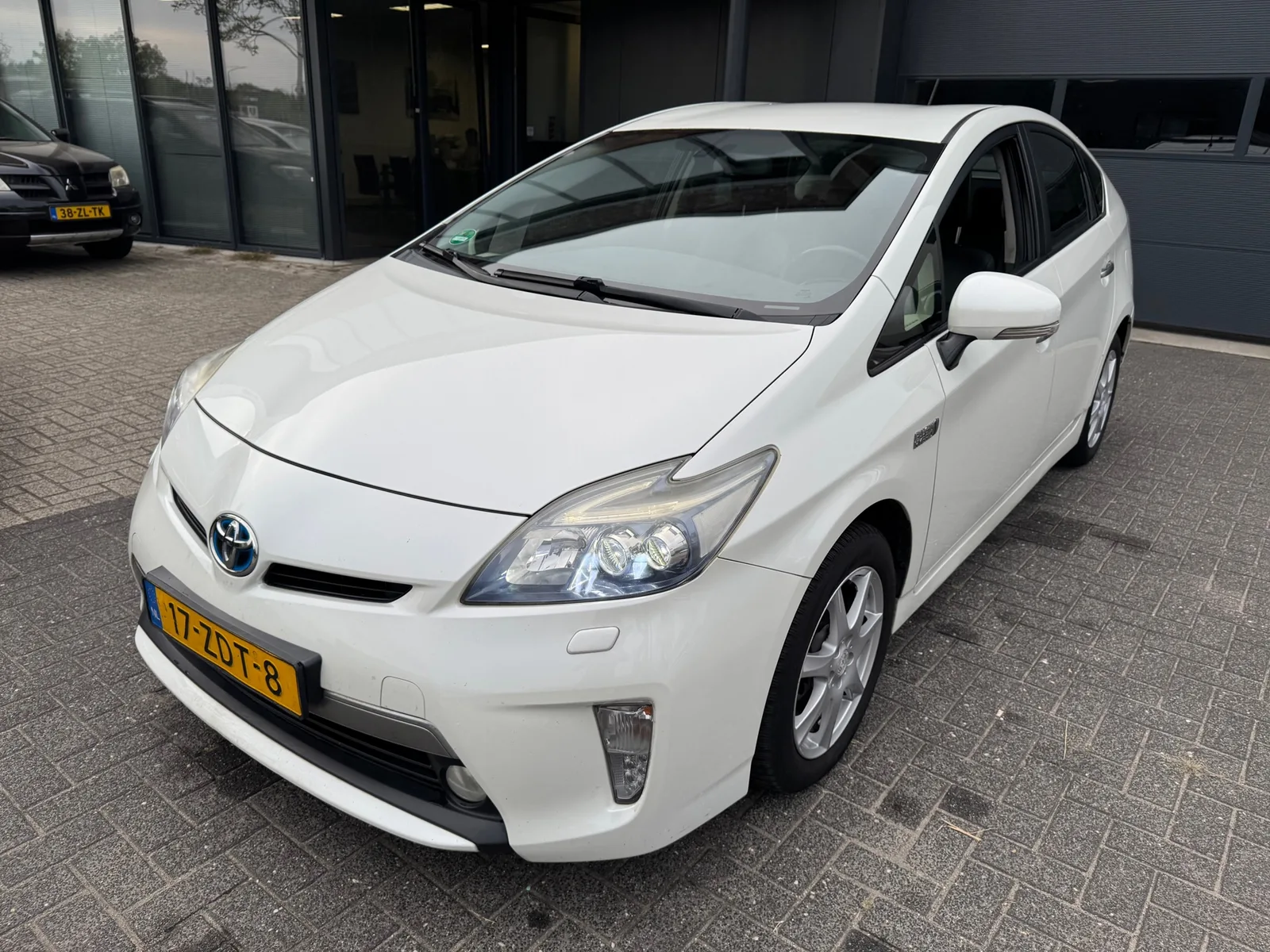 Toyota Prius (2012) — foto 1