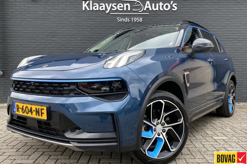 Lynk & Co 01 (2022)