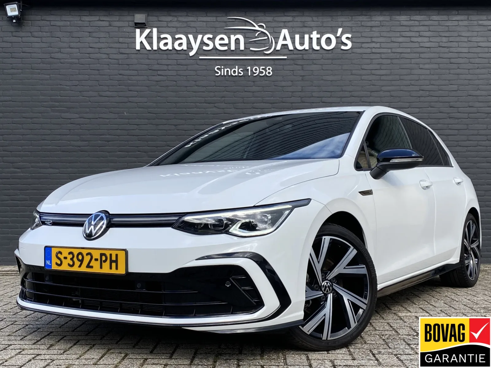 Volkswagen Golf (2022) — foto 1