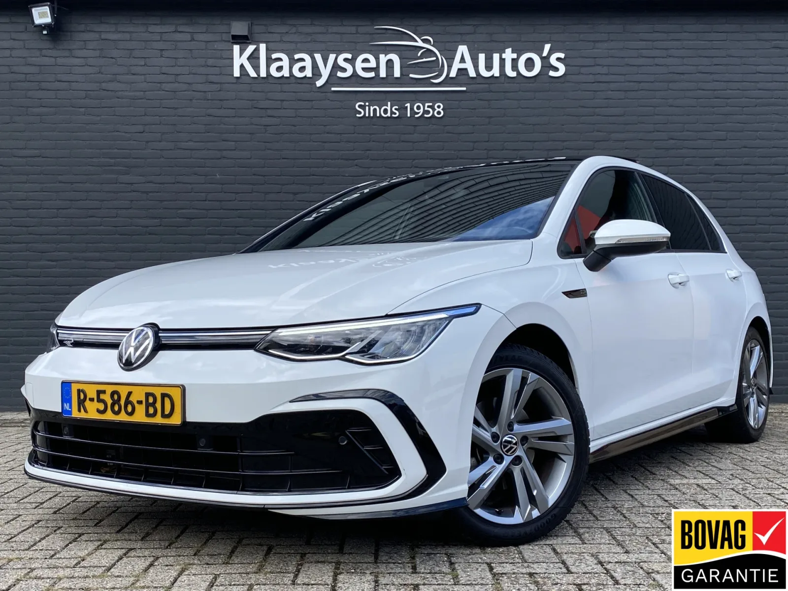 Volkswagen Golf (2022) — foto 1