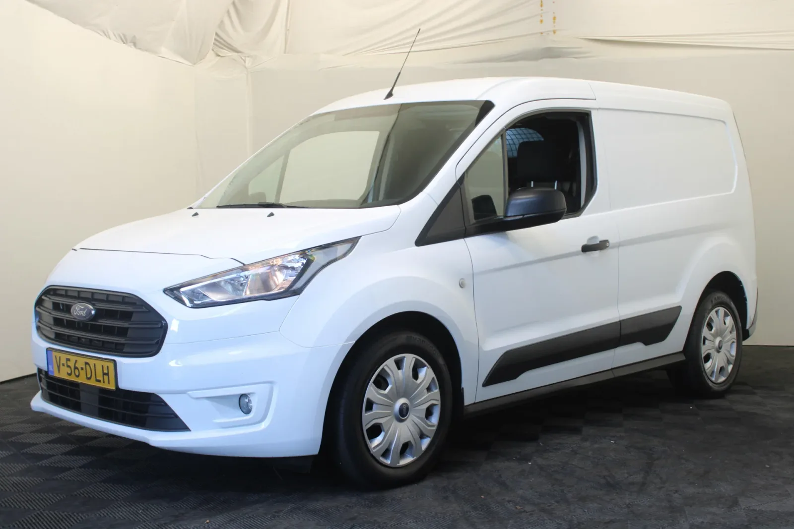 Ford Transit Connect (2020) — foto 1