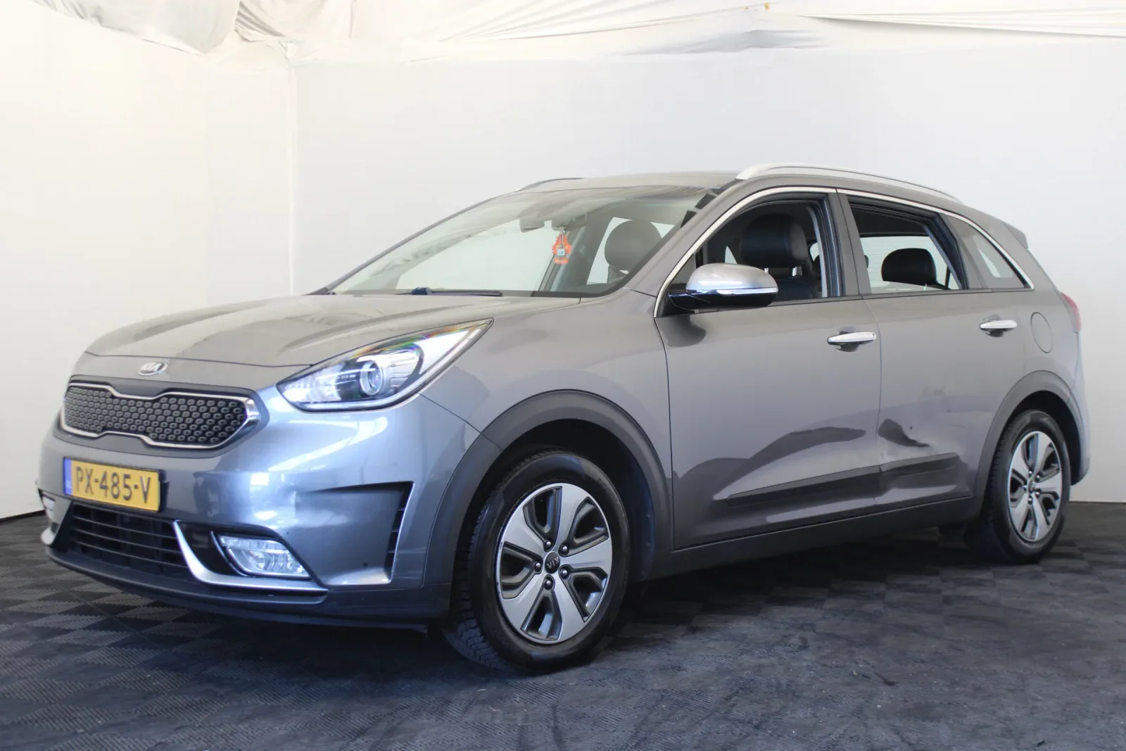 Kia Niro (2017) — foto 1