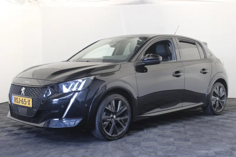 Peugeot 208 (2021)