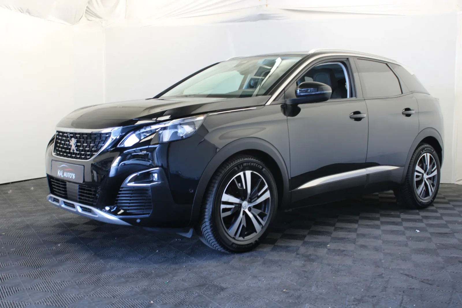 Peugeot 3008 (2019) — foto 1