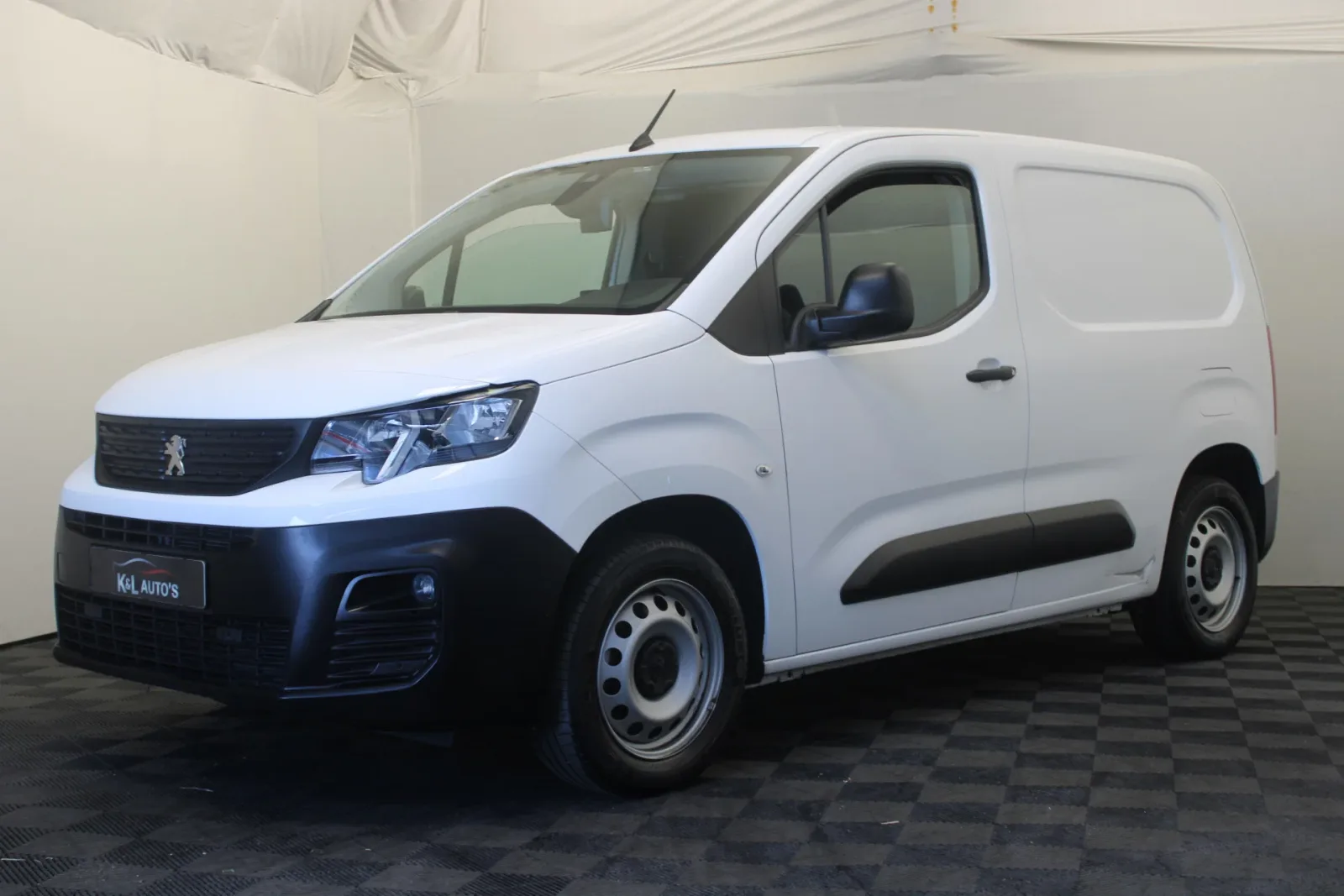 Peugeot Partner (2021) — foto 1