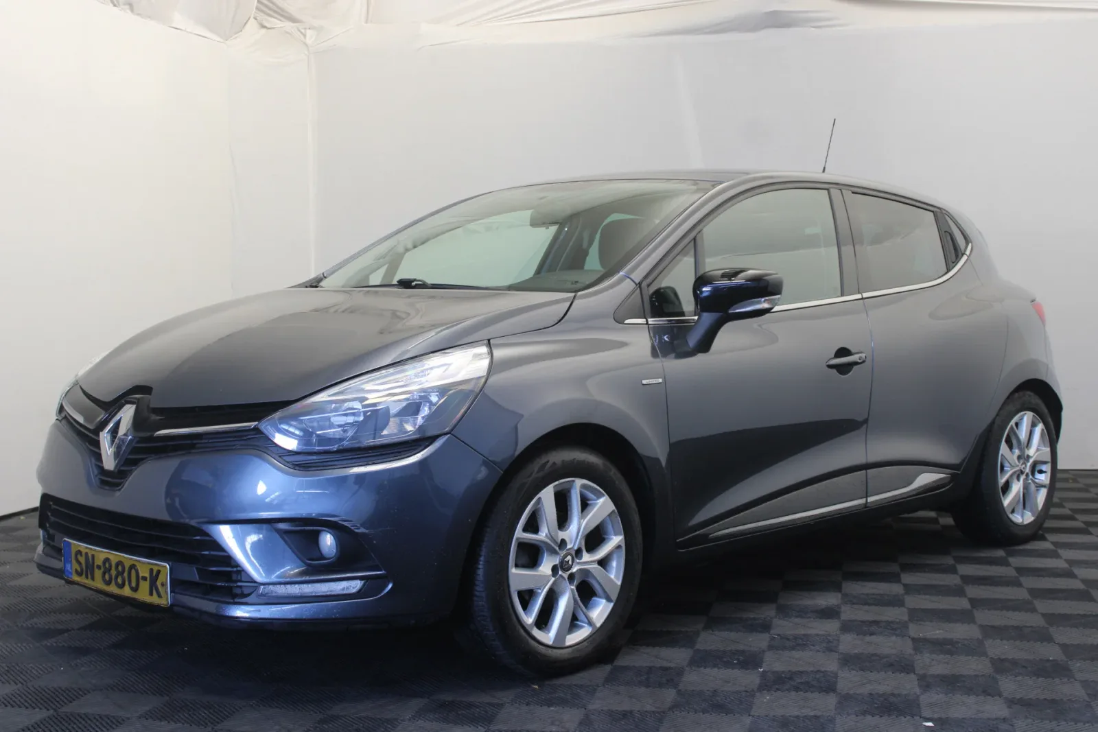 Renault Clio (2018) — foto 1