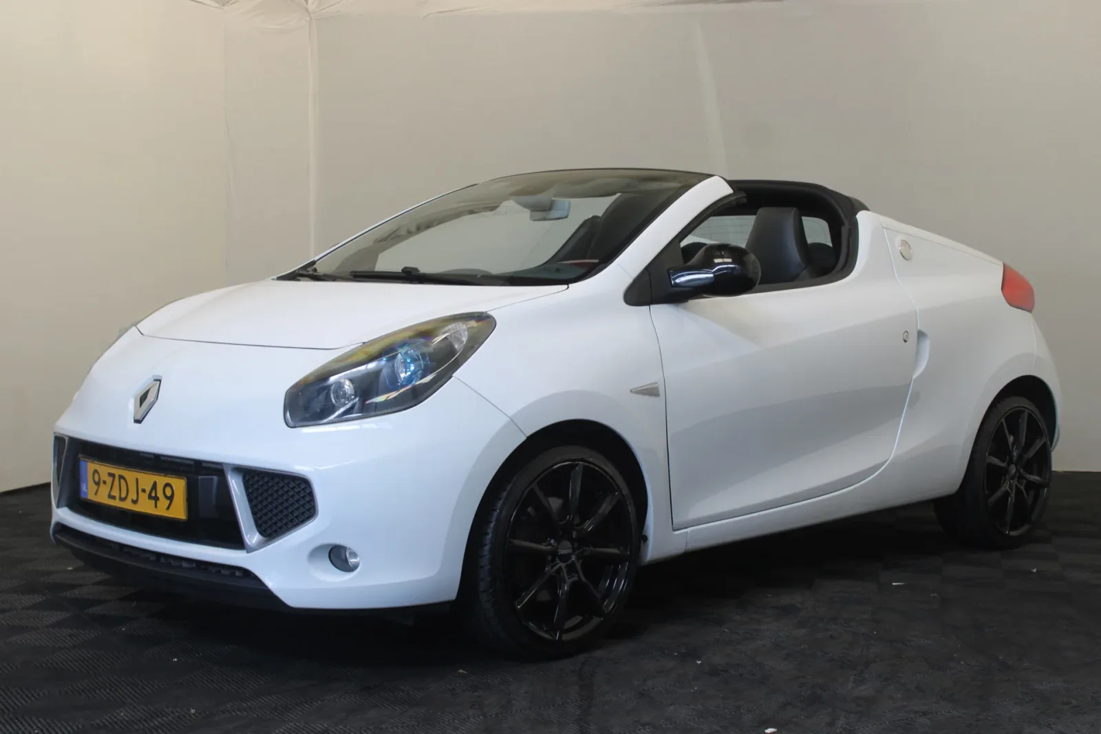Renault Wind (2010) — foto 1