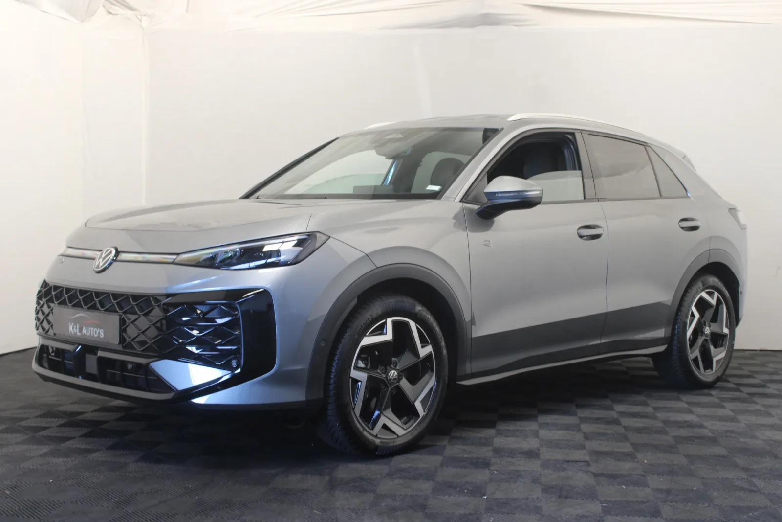Volkswagen T-Roc (2026) — foto 1