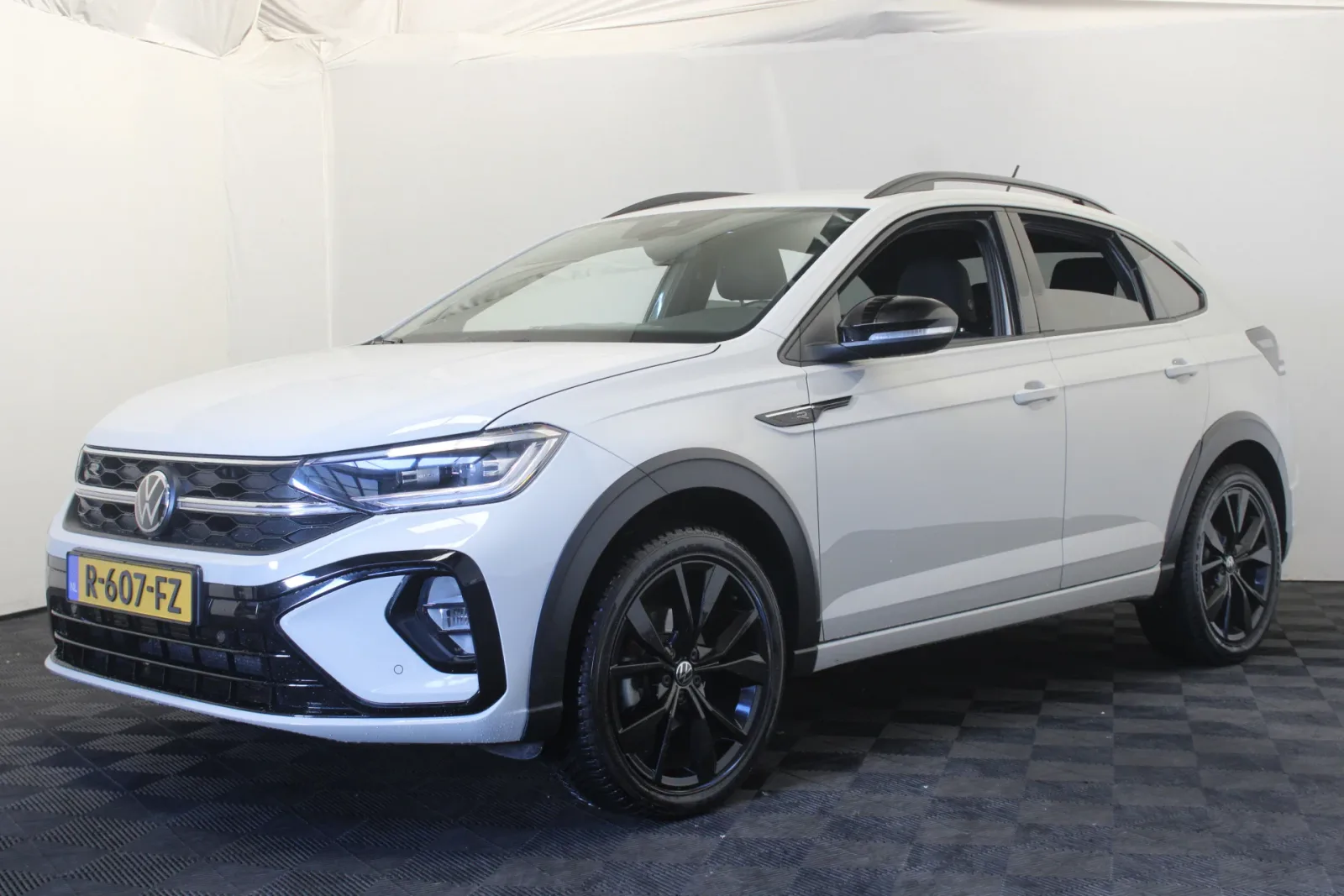 Volkswagen Taigo (2022) — foto 1