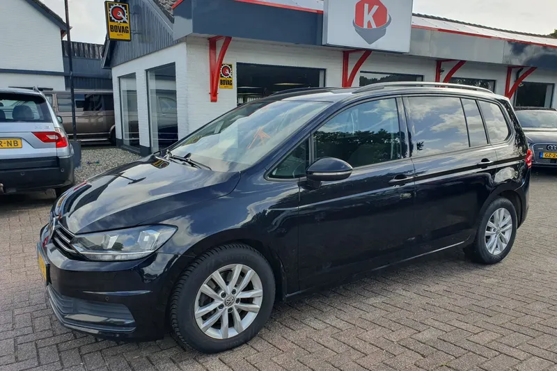 Volkswagen Touran (2015)