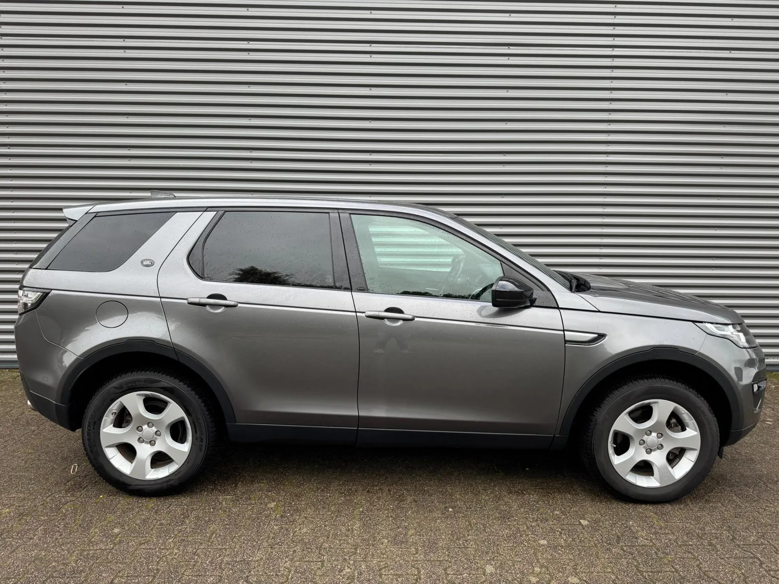 Land Rover Discovery Sport (2018) — foto 1