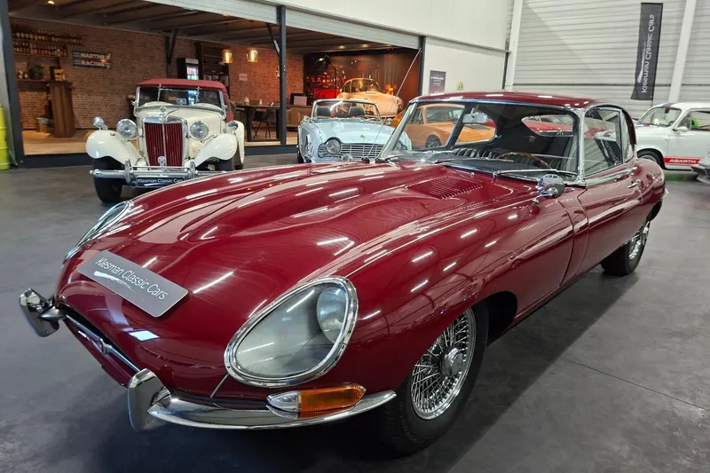 Jaguar E-Type (1967)