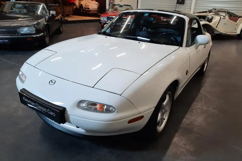 Mazda MX-5 (1990)