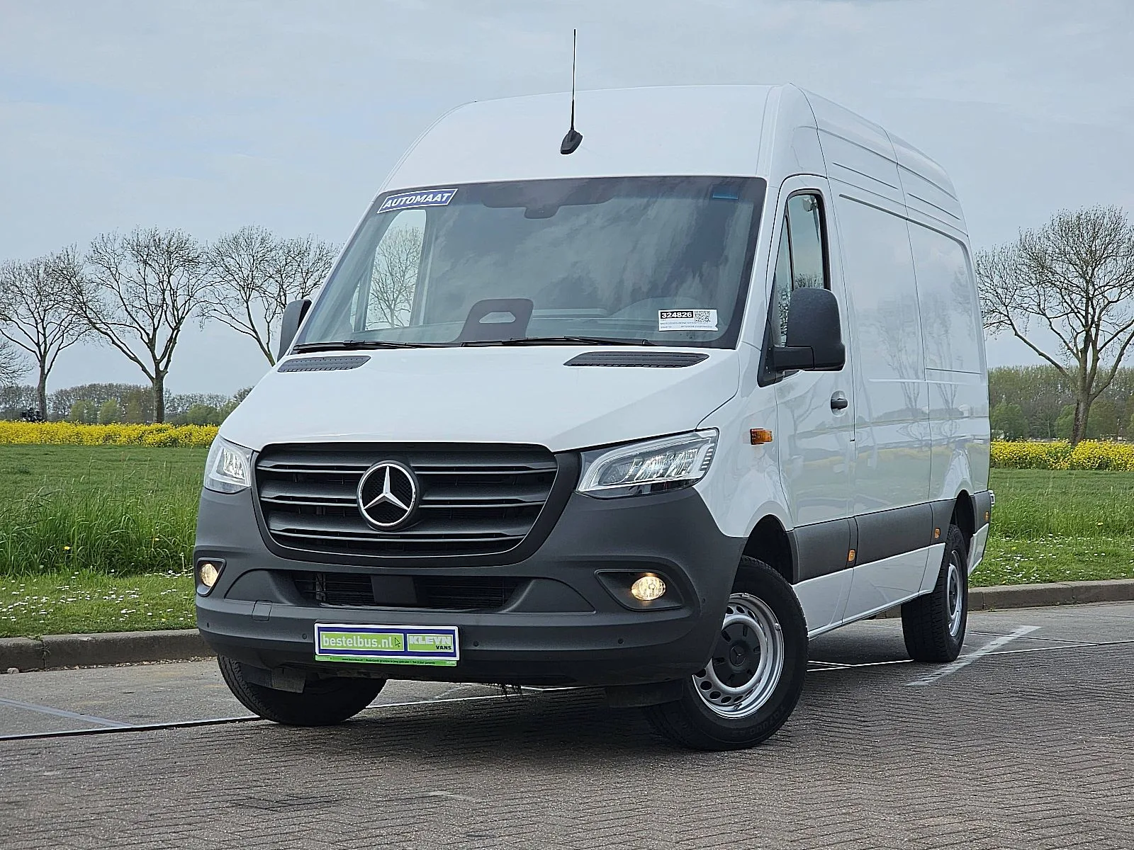 Mercedes-Benz Sprinter (2024) — foto 1