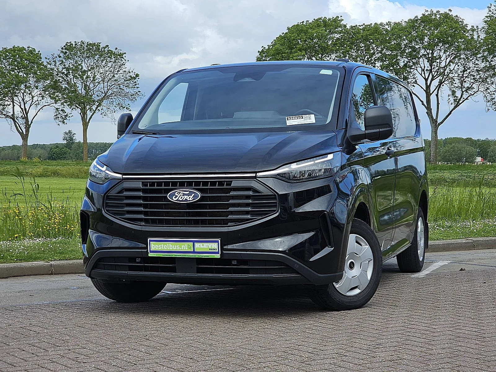 Ford Transit (2024) — foto 1