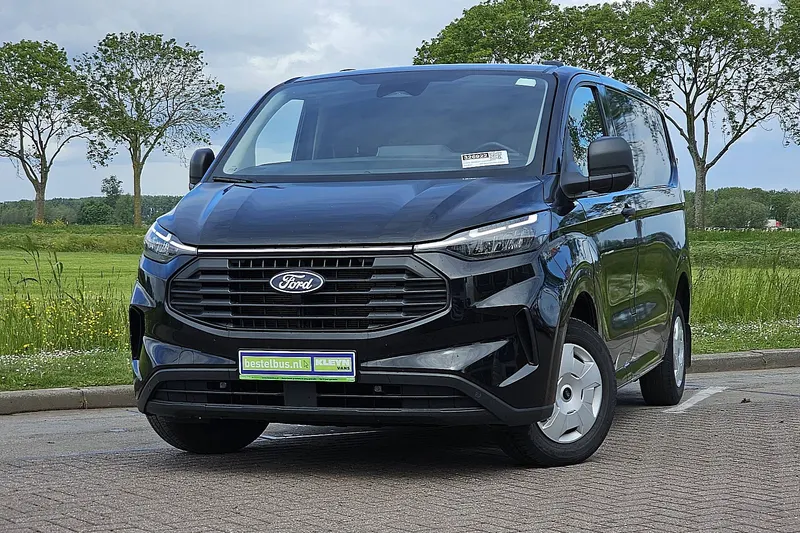 Ford Transit Custom (2024)