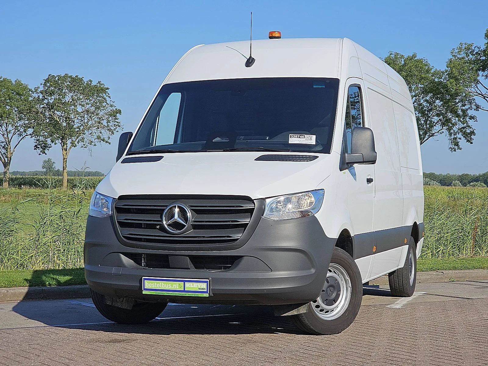 Mercedes-Benz Sprinter (2024) — foto 1