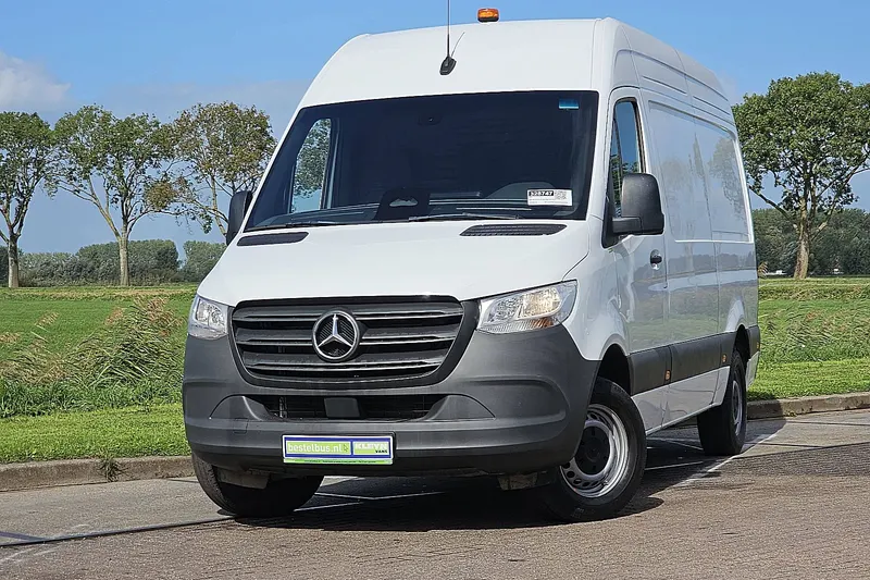 Mercedes-Benz Sprinter (2024)