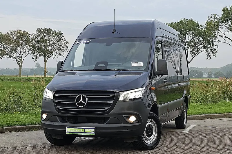 Mercedes-Benz Sprinter (2024)