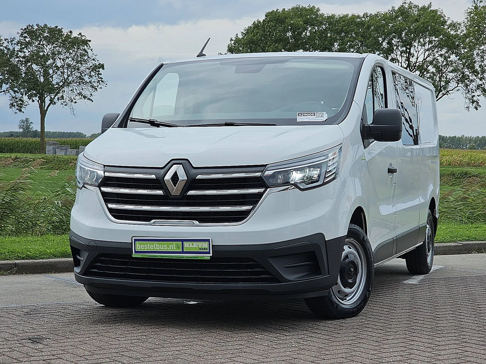 Renault Trafic (2023) — foto 1